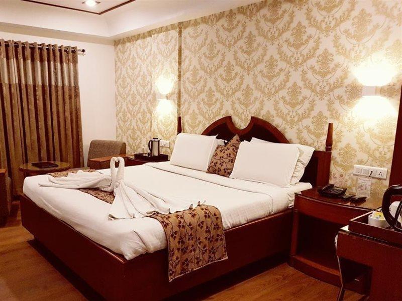 Hotel Punjab Palace Rāipur Esterno foto