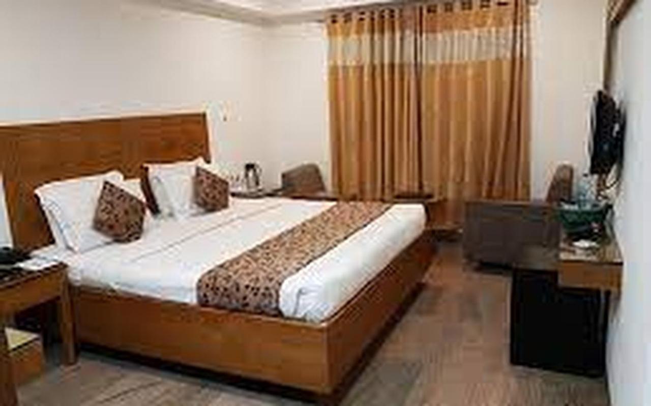 Hotel Punjab Palace Rāipur Esterno foto