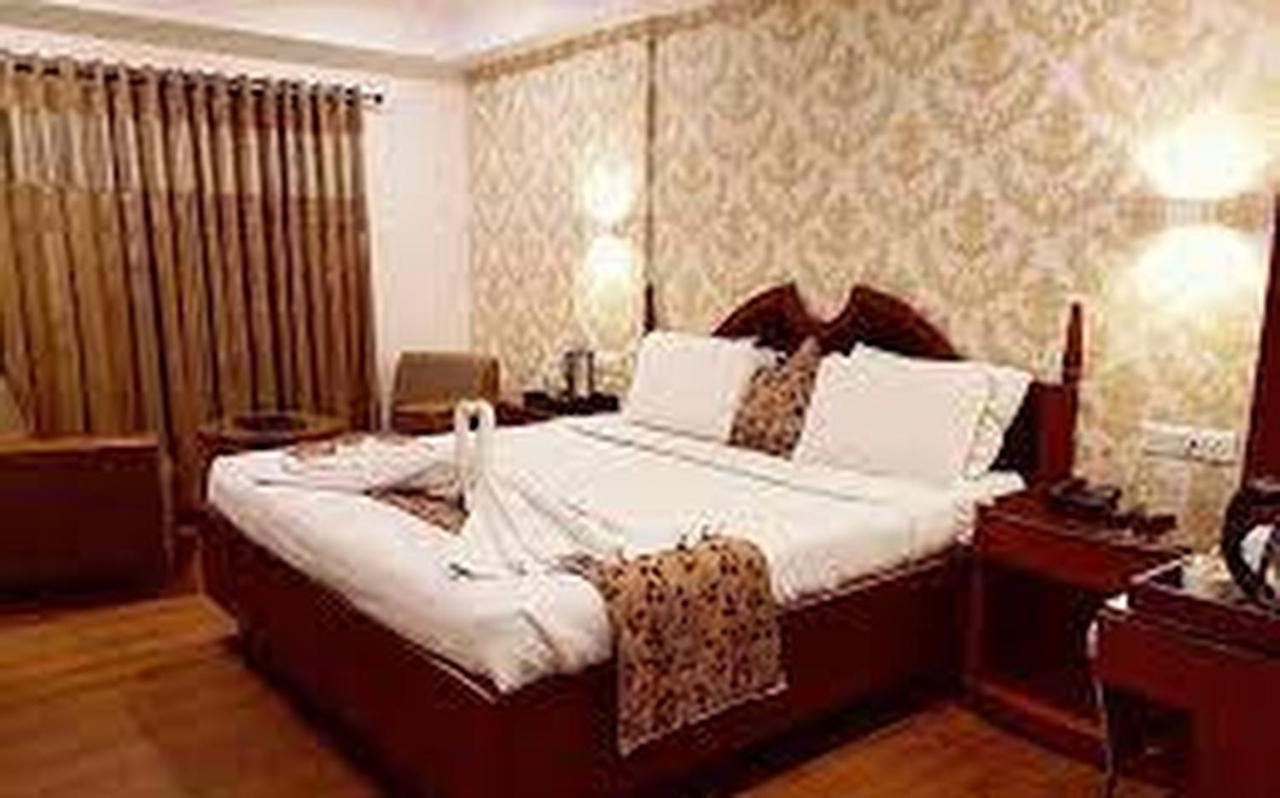 Hotel Punjab Palace Rāipur Esterno foto